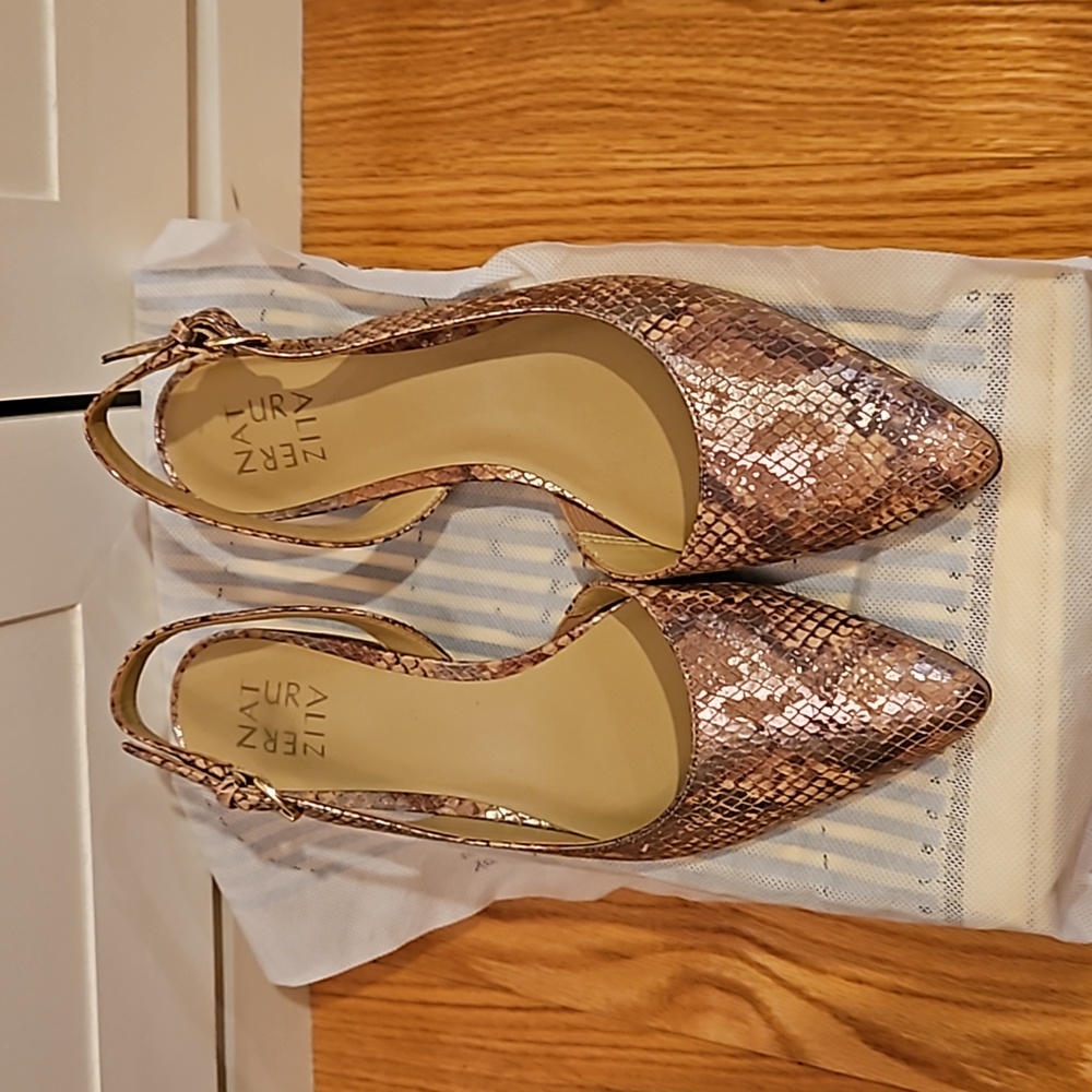 Naturalizer Banks sling back snake skin pattern golden brown heels